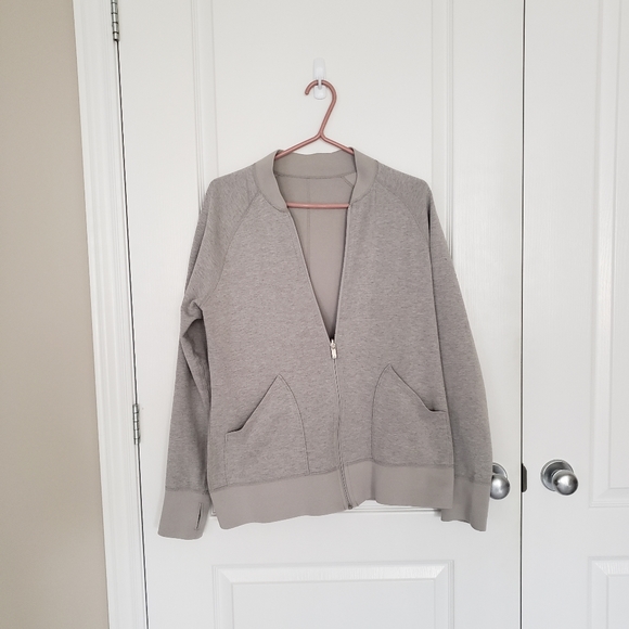 Adidas light grey ladies jacket size L - Picture 6 of 6